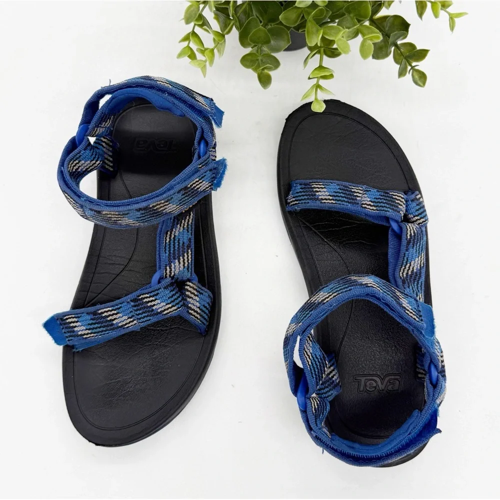 Teva Youth Hurricane XLT 2 Sandal Size 4 Blue Outdoor Gorpcore Hiking Camping
